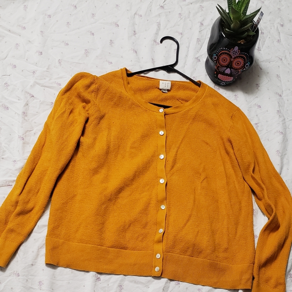 Crew neck Cardigan
